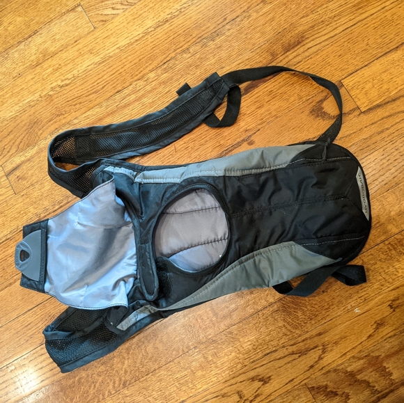 CamelBak 1.5L hydropack w/o waterpack - Picture 2 of 4